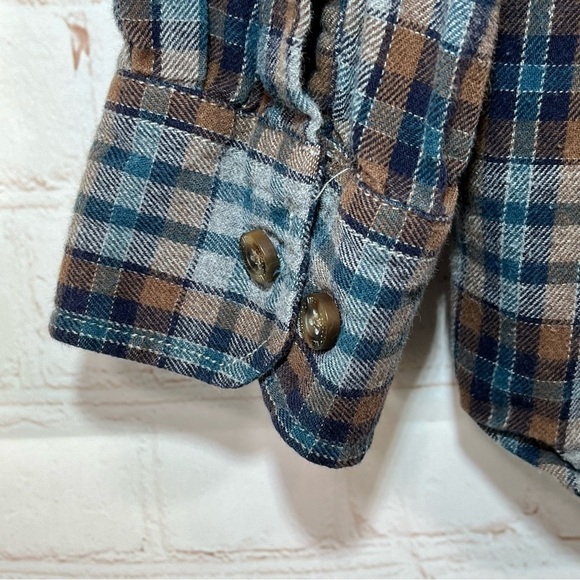 Outdoor Life Flannel Mens Size Medium Gray Plaid Long Sleeve Button Up - Picture 9 of 10